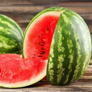 Арбуз Алый сладкий